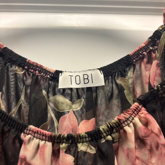 Tobi Off The Shoulder Flounce Floral Chiffon Blouse - Picture 5 of 7